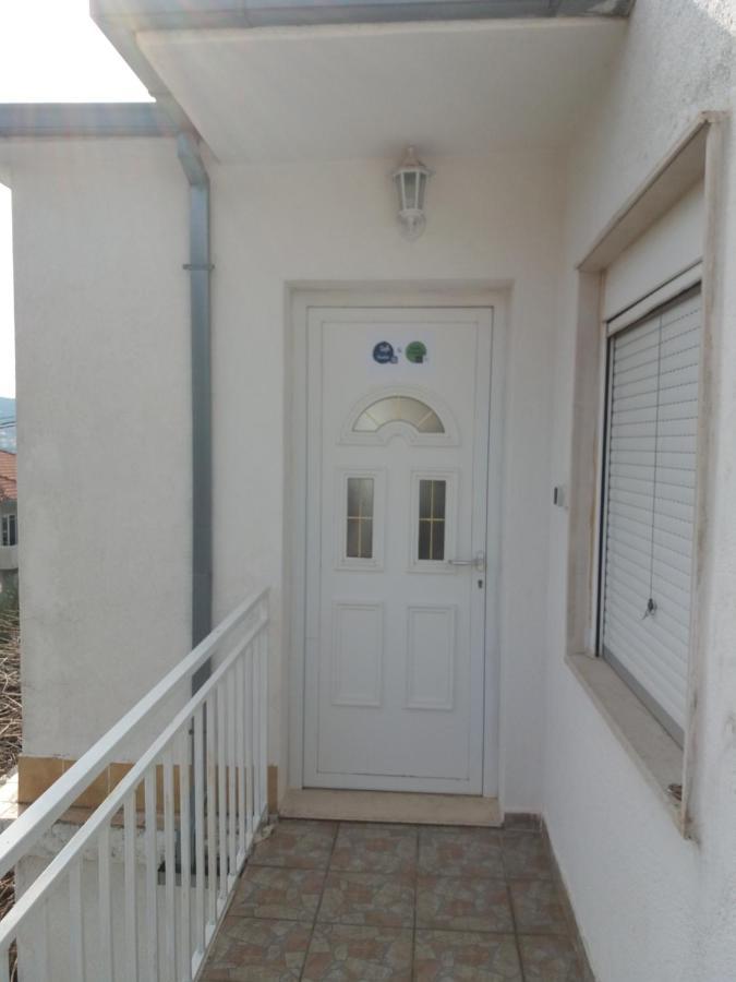 Apartment Meri Trogir Exterior foto