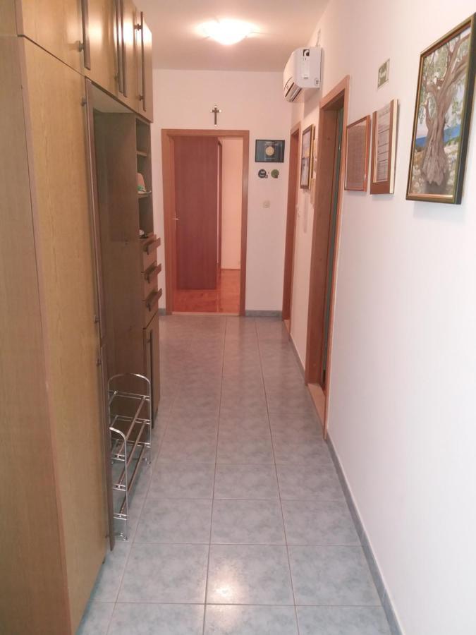 Apartment Meri Trogir Exterior foto