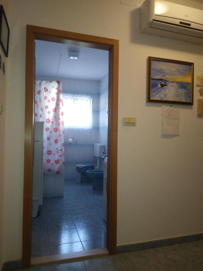 Apartment Meri Trogir Exterior foto