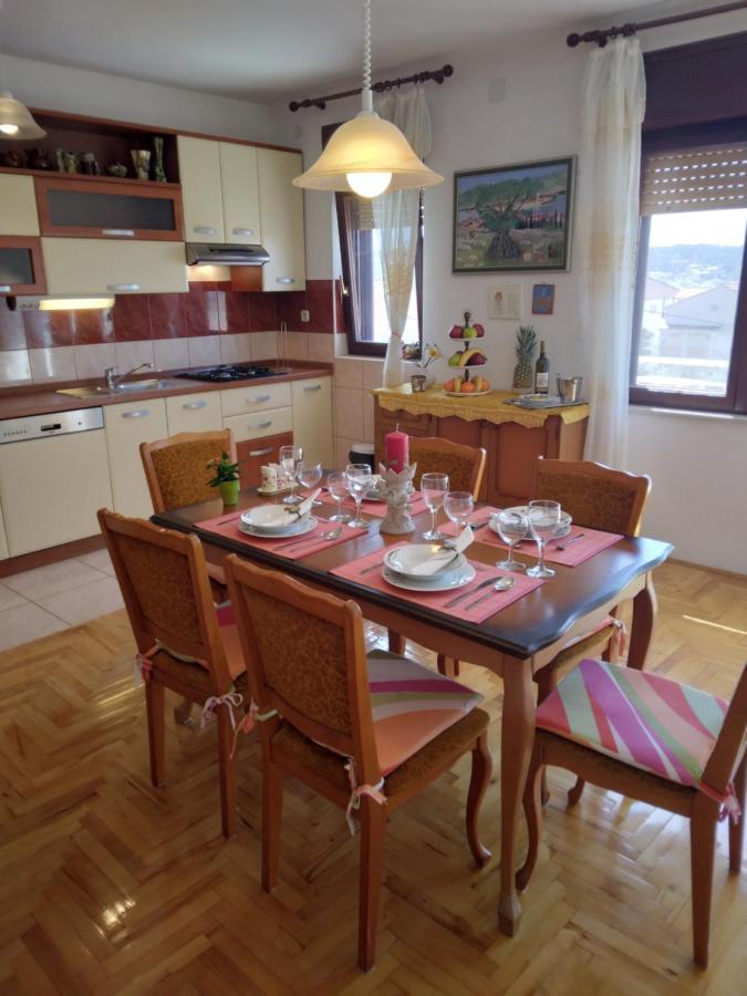 Apartment Meri Trogir Exterior foto