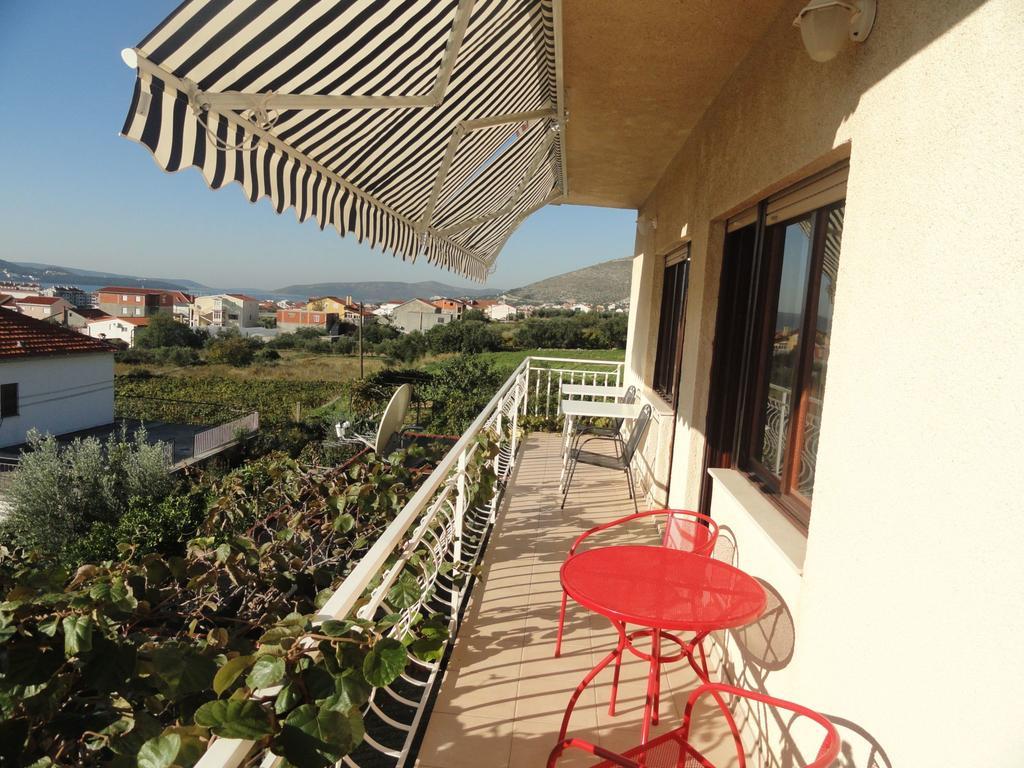 Apartment Meri Trogir Exterior foto