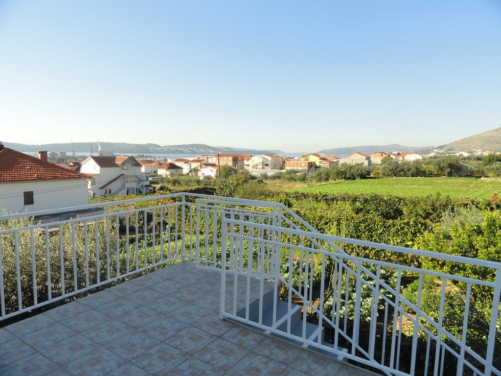 Apartment Meri Trogir Exterior foto