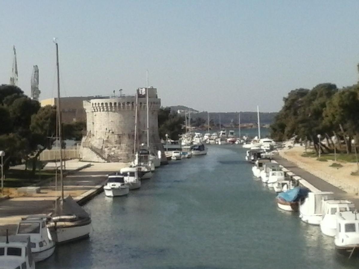 Apartment Meri Trogir Exterior foto